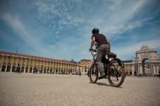 Tour Gastronómico Guiado de Bicicleta Elétrica em Lisboa