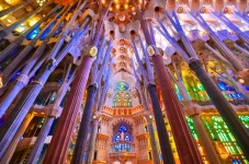 Sagrada Familia semi-private tour with fast-track tickets