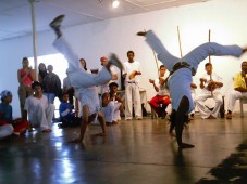 Danser la Capoeira