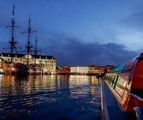 Croisière Nocturne sur les Canaux d'Amsterdam pour Deux