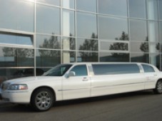 Lincoln Town Car Limousine Vienna