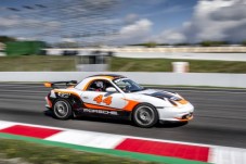 Conducir un Porsche Boxster - 1 vuelta en circuito largo
