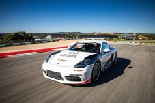 Conduire une Porsche Cayman 718 S – 4 tours + 1 tour en copilote