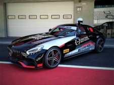 Conduzir um Mercedes AMG GT 63 2 voltas + 1 volta em co-piloto